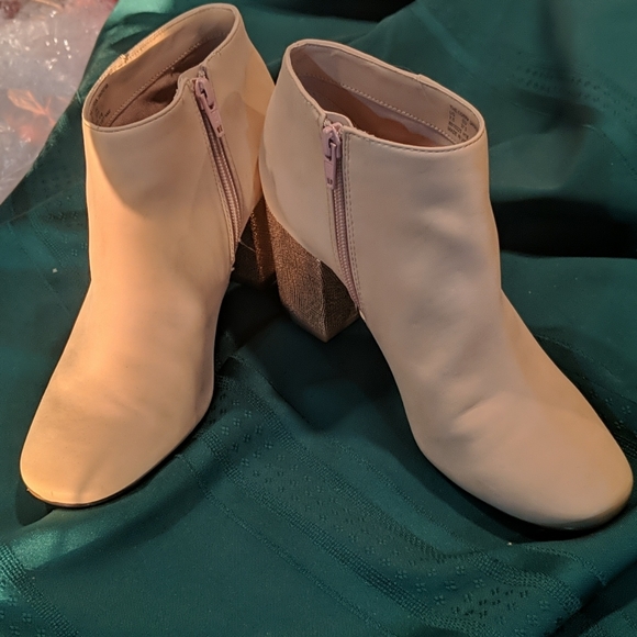 Katy Perry booties - Picture 8 of 8